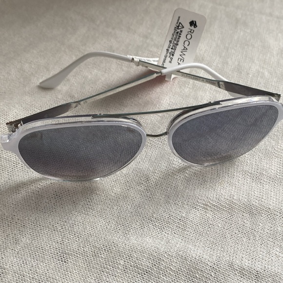 Rocawear Mirror Lens Sunglasses - Picture 3 of 6